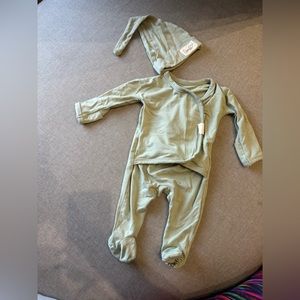Bonsie baby bamboo newborn Jammie with hat